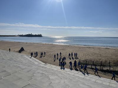 ＜海水浴場で名高い大谷海岸・大谷海岸防潮堤を行く（10/29大谷海岸防潮堤）＞