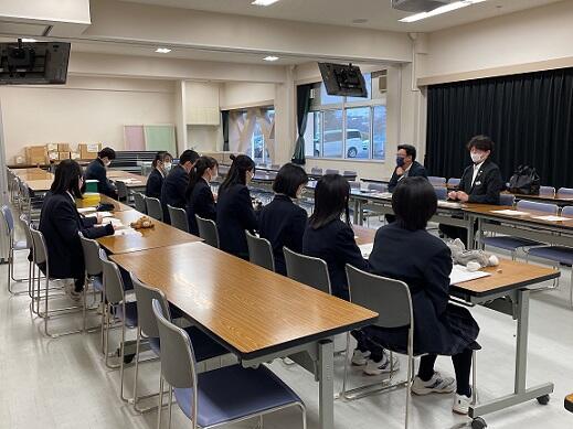 インターアクト